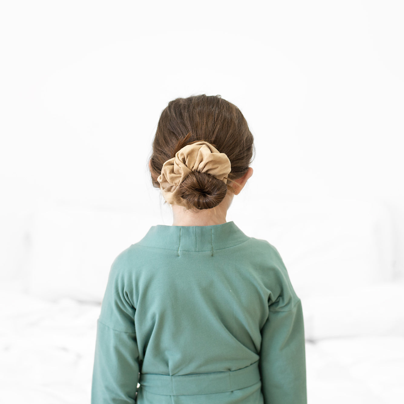 Latte - essential scrunchie
