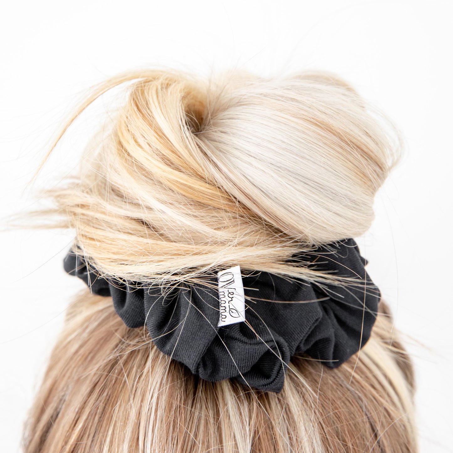 Eclipse - essential scrunchie